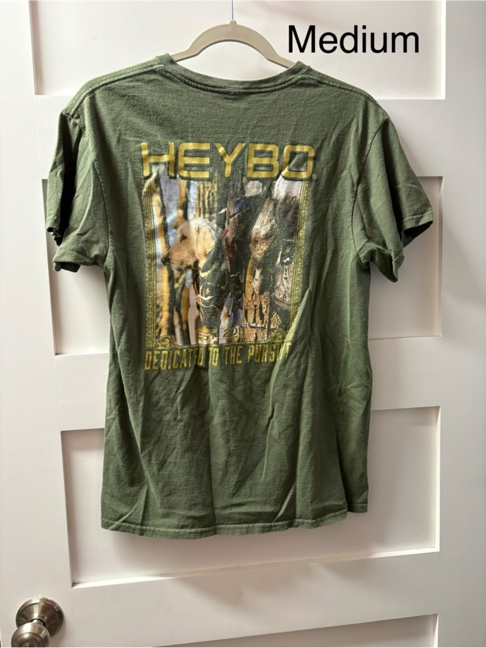 HEYBO Men's Short Sleeve Graphic Tee in Olive Green